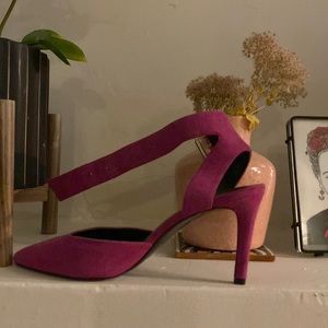 Nine West pink suede heels